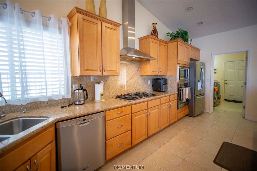 6107 S Los Lagos Circle