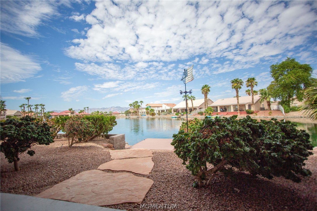 6107 S Los Lagos Circle