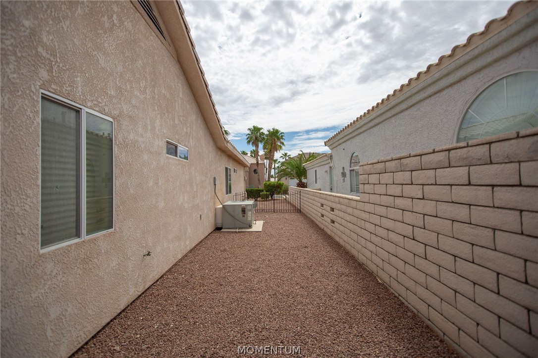 6107 S Los Lagos Circle