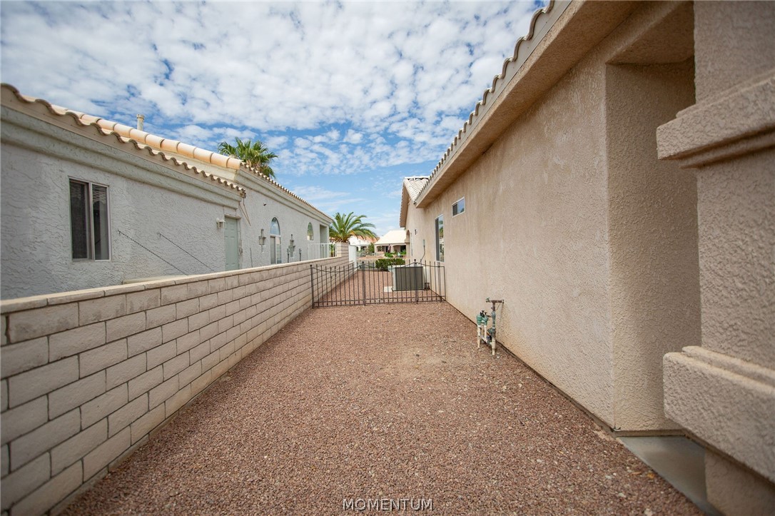 6107 S Los Lagos Circle