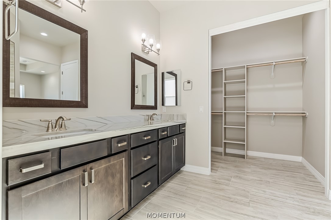 6136 Via Del Aqua Drive