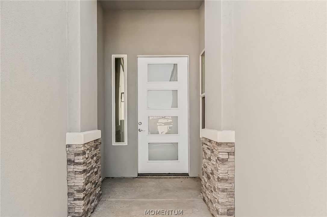 6136 Via Del Aqua Drive