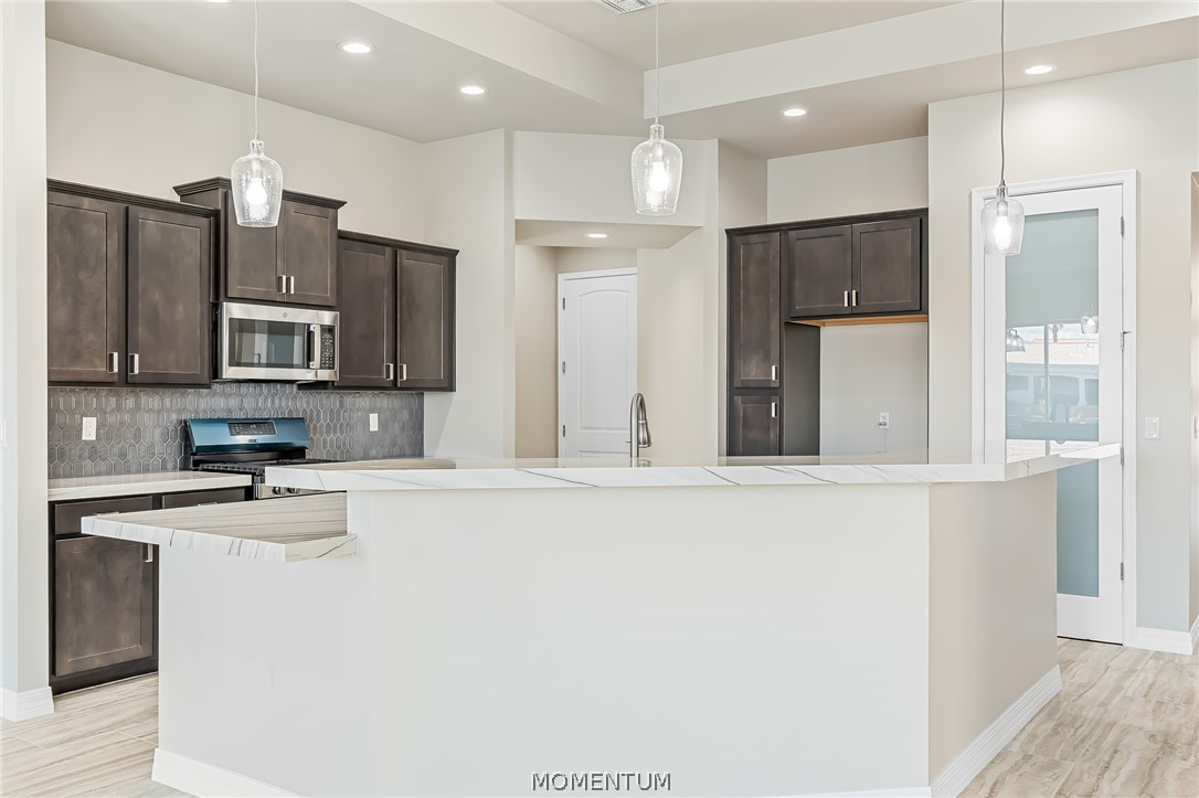 6136 Via Del Aqua Drive