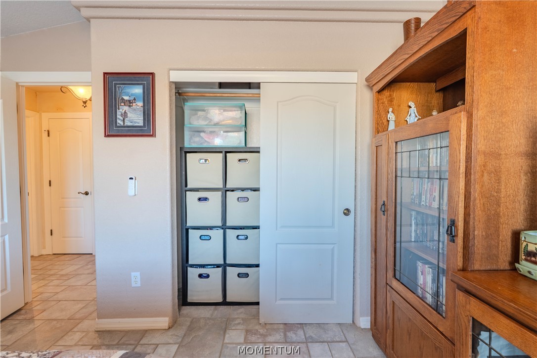 5643 S Club House Drive