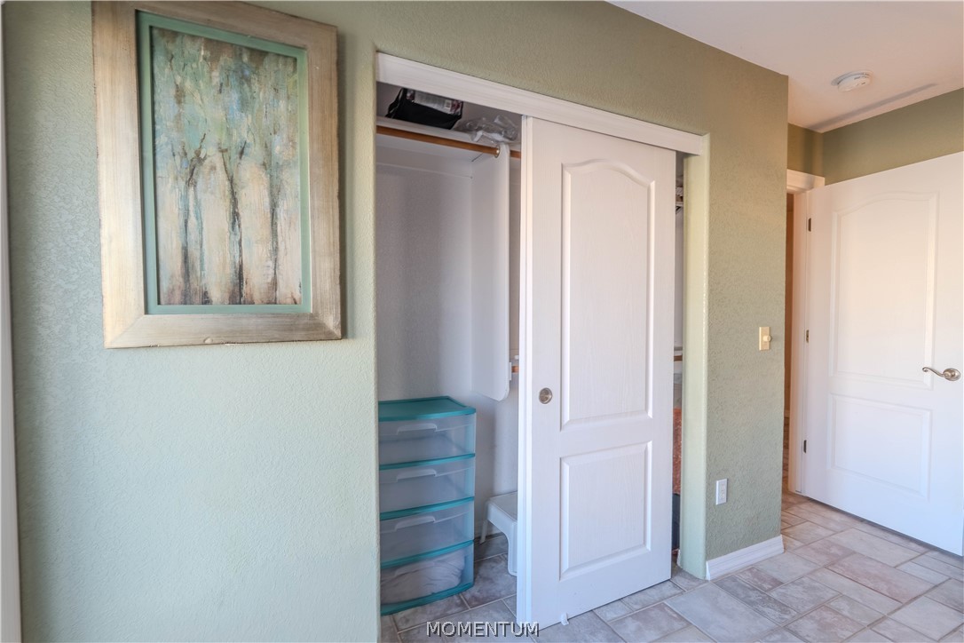 5643 S Club House Drive