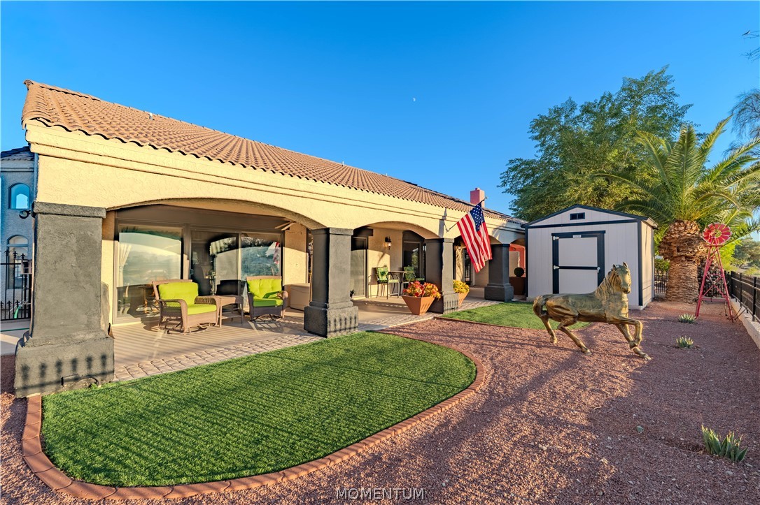 5643 S Club House Drive