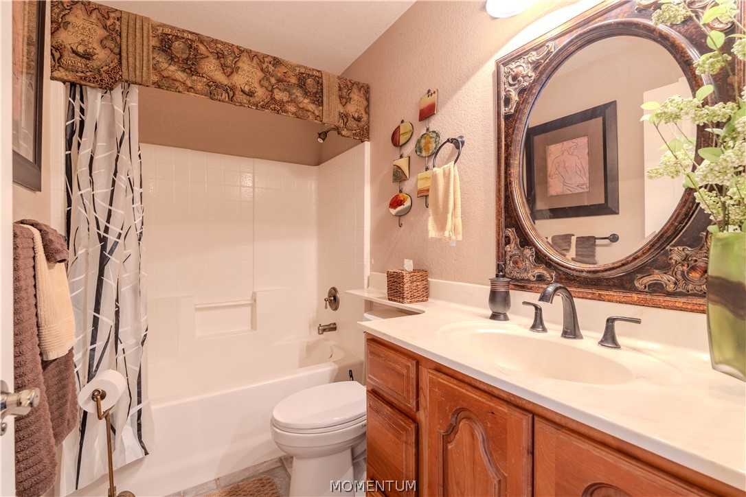 5643 S Club House Drive
