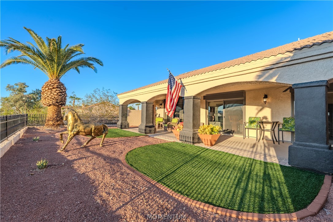 5643 S Club House Drive