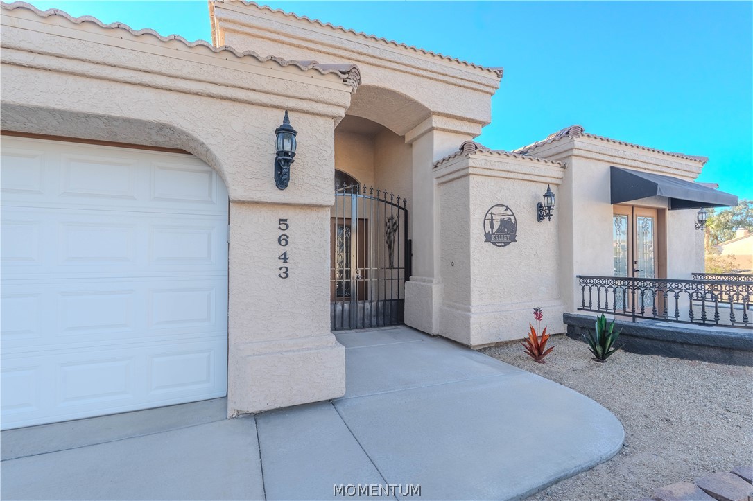 5643 S Club House Drive