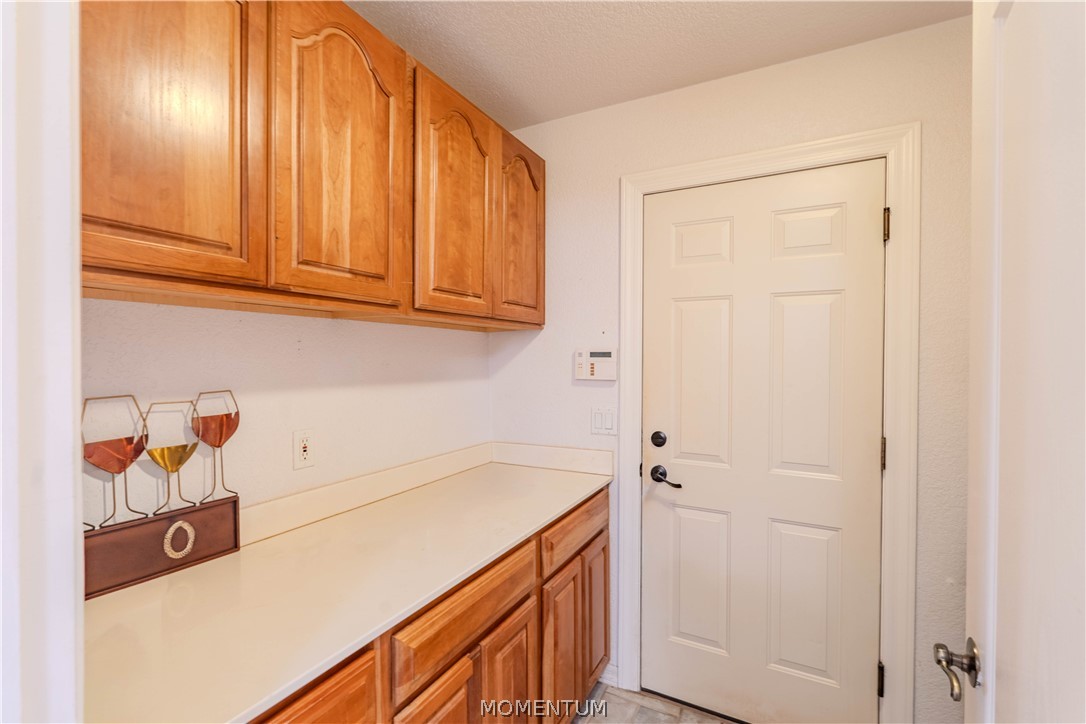 5643 S Club House Drive