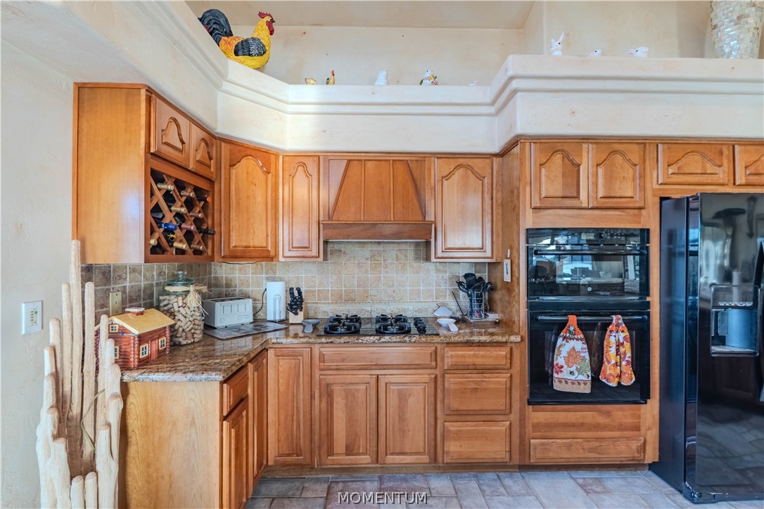 5643 S Club House Drive