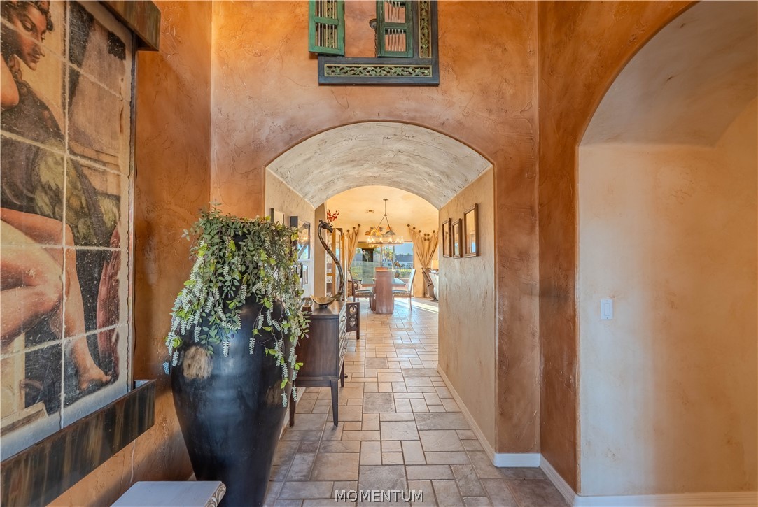 5643 S Club House Drive