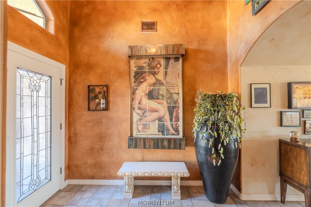 5643 S Club House Drive