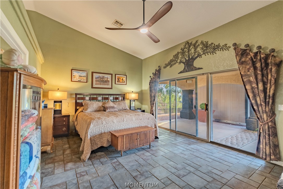 5643 S Club House Drive
