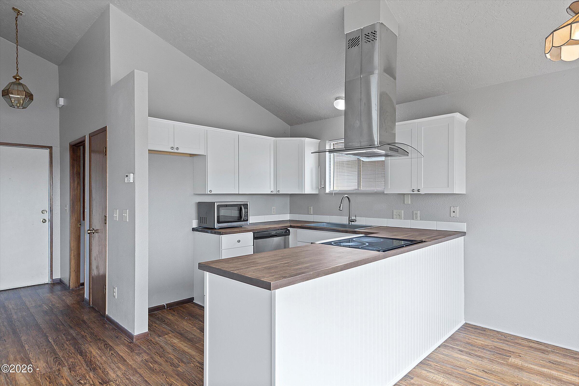 1754 NE 13th Street