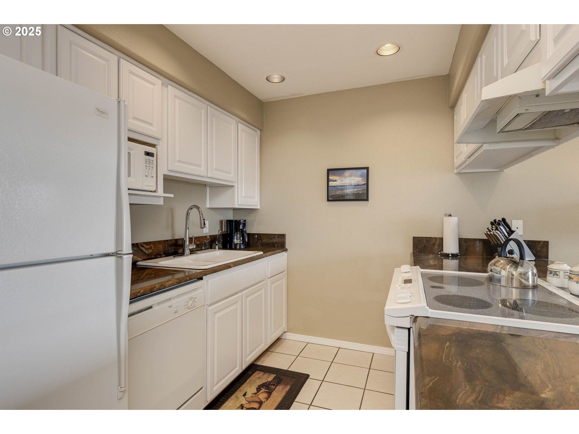 5201 SW HIGHWAY 101 310
