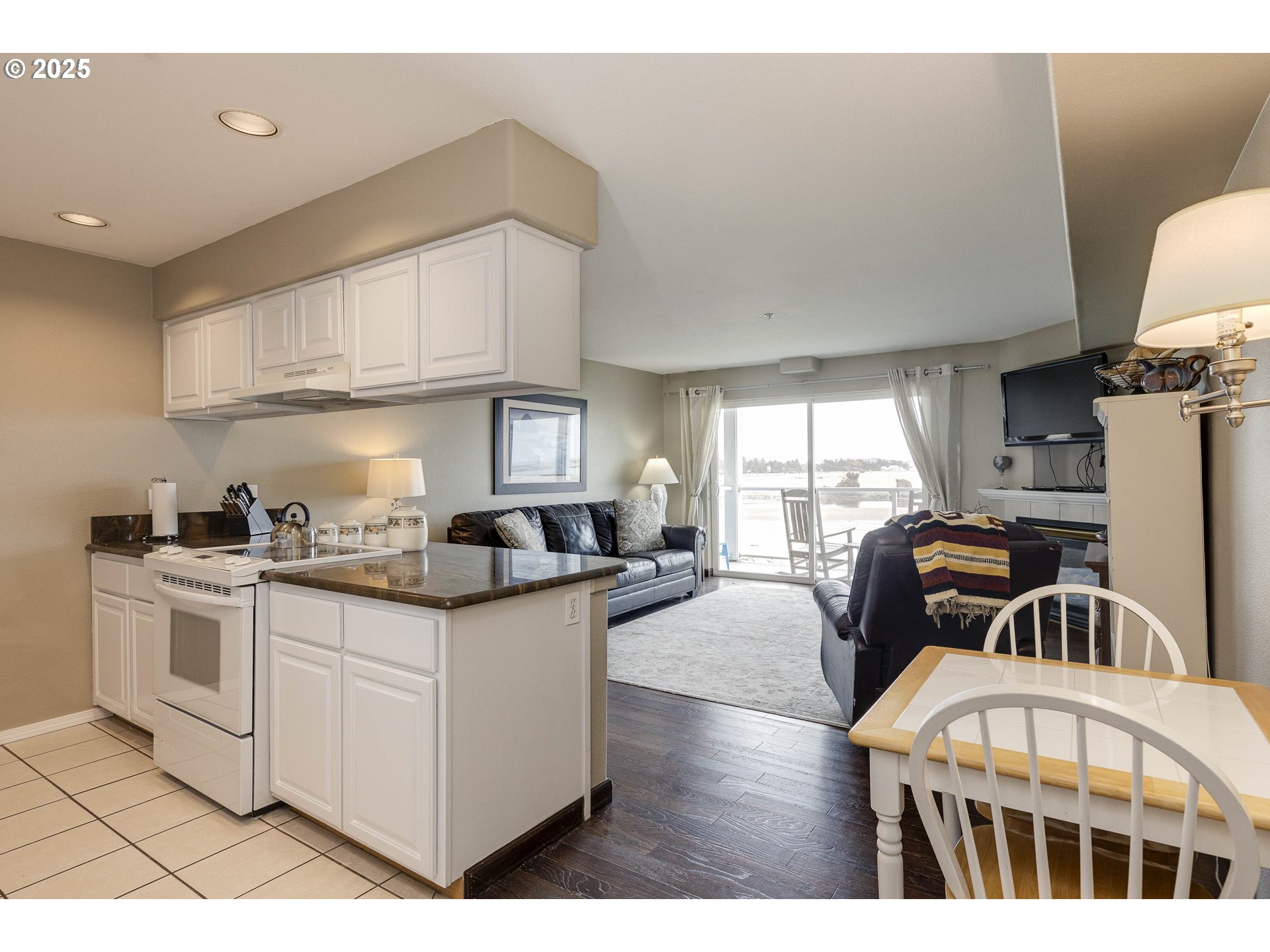 5201 SW HIGHWAY 101 310