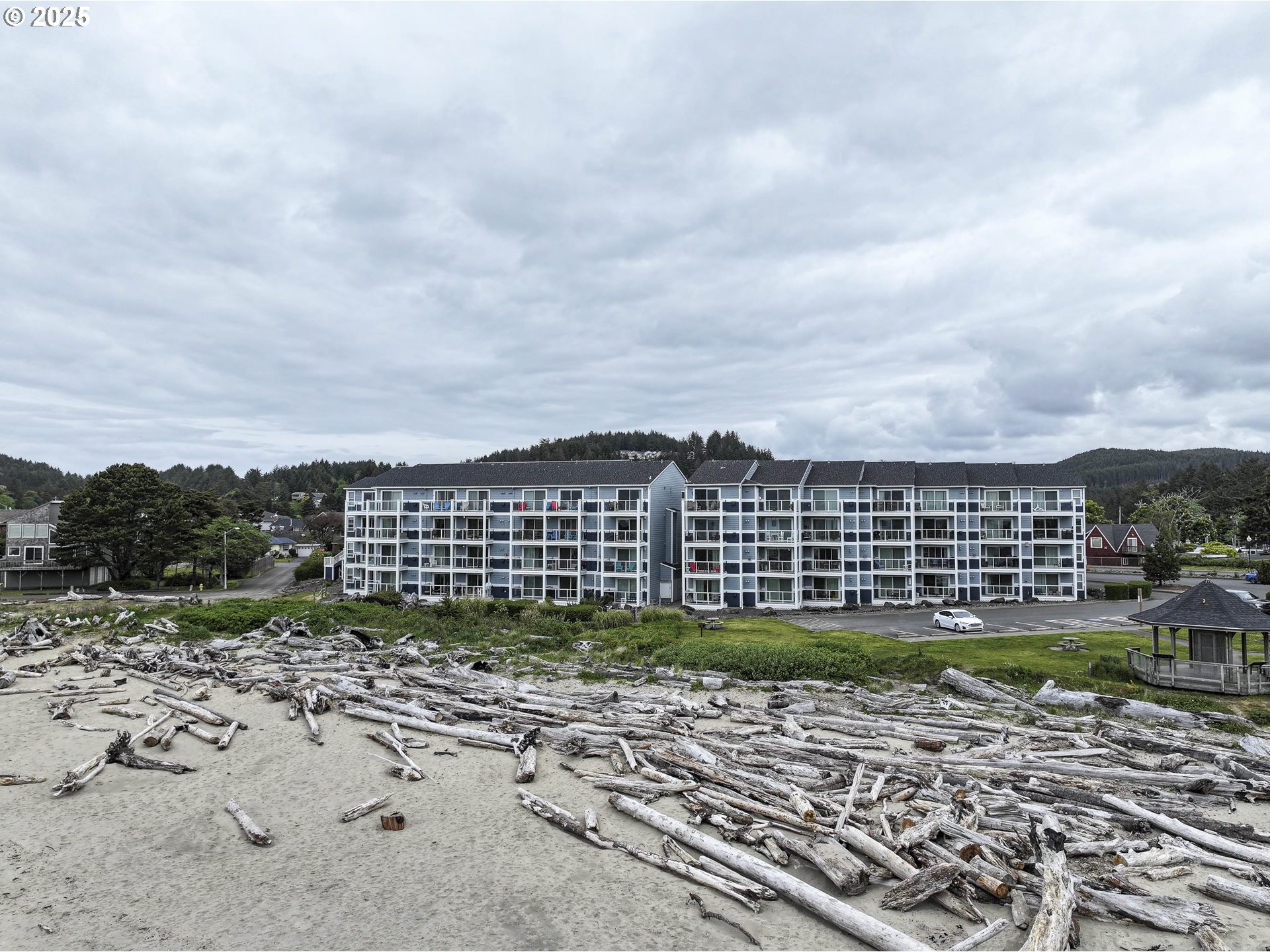 5201 SW HIGHWAY 101 310