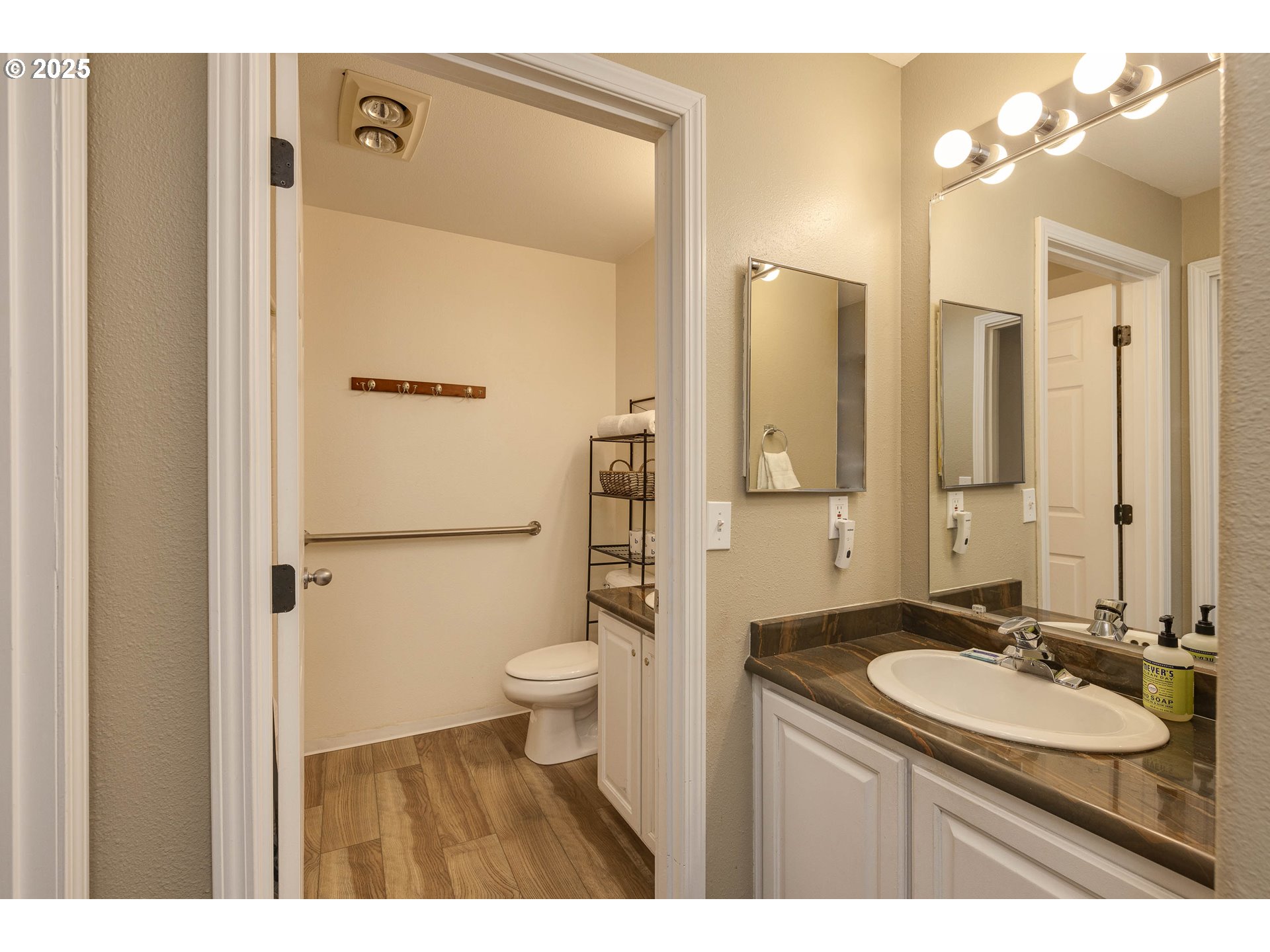 5201 SW HIGHWAY 101 310