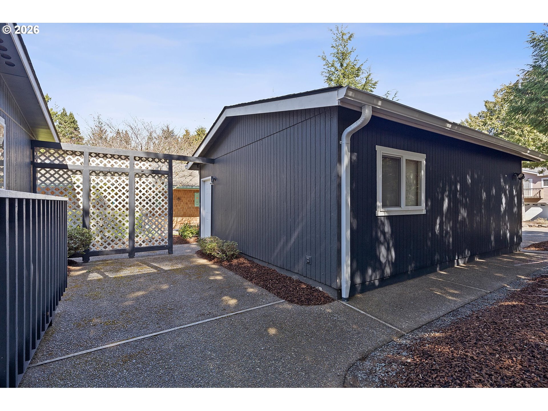 395 SEAGROVE LOOP
