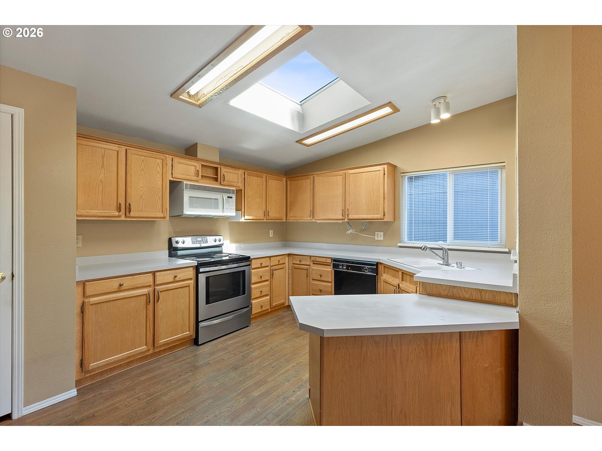 395 SEAGROVE LOOP