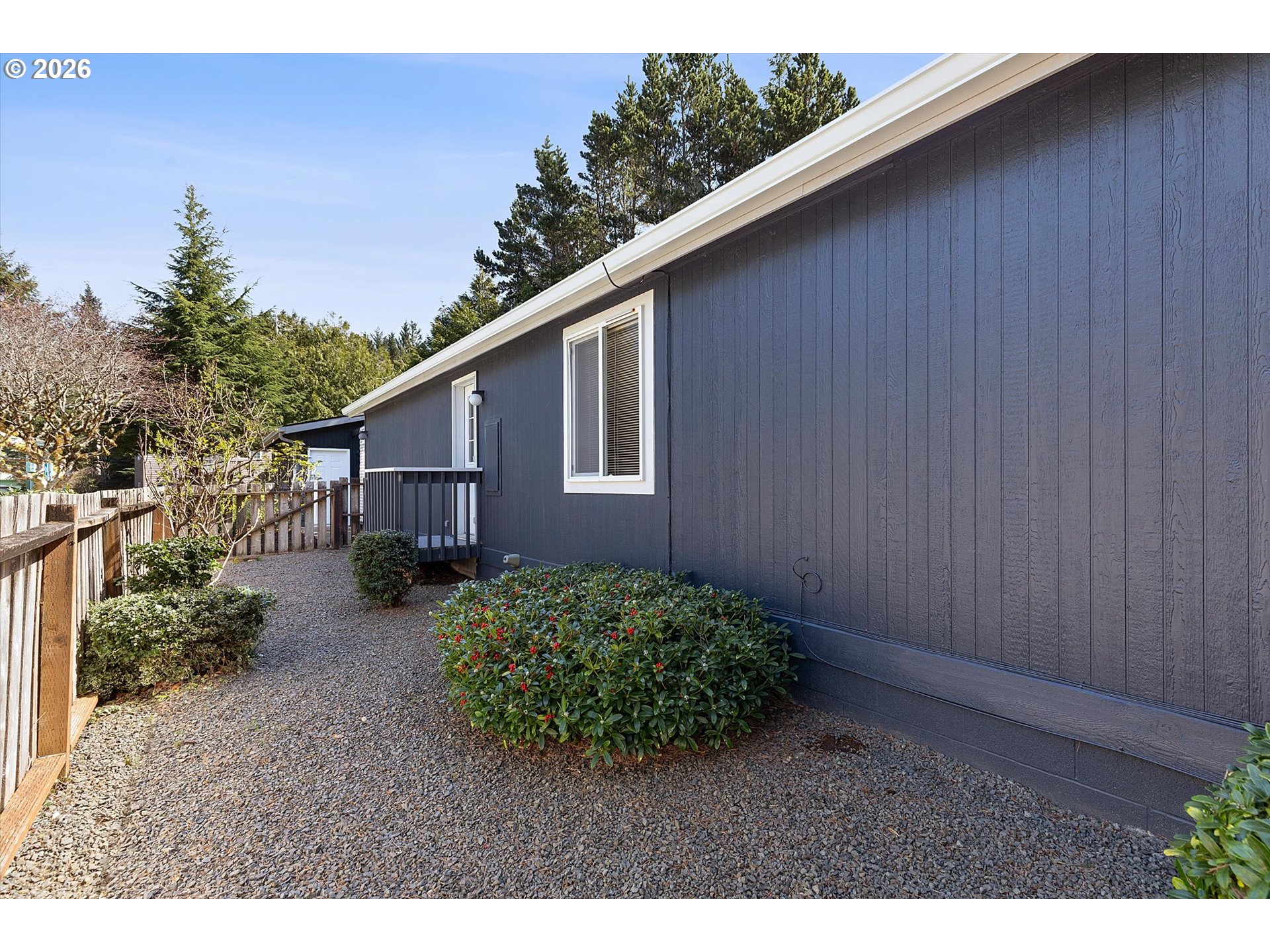395 SEAGROVE LOOP