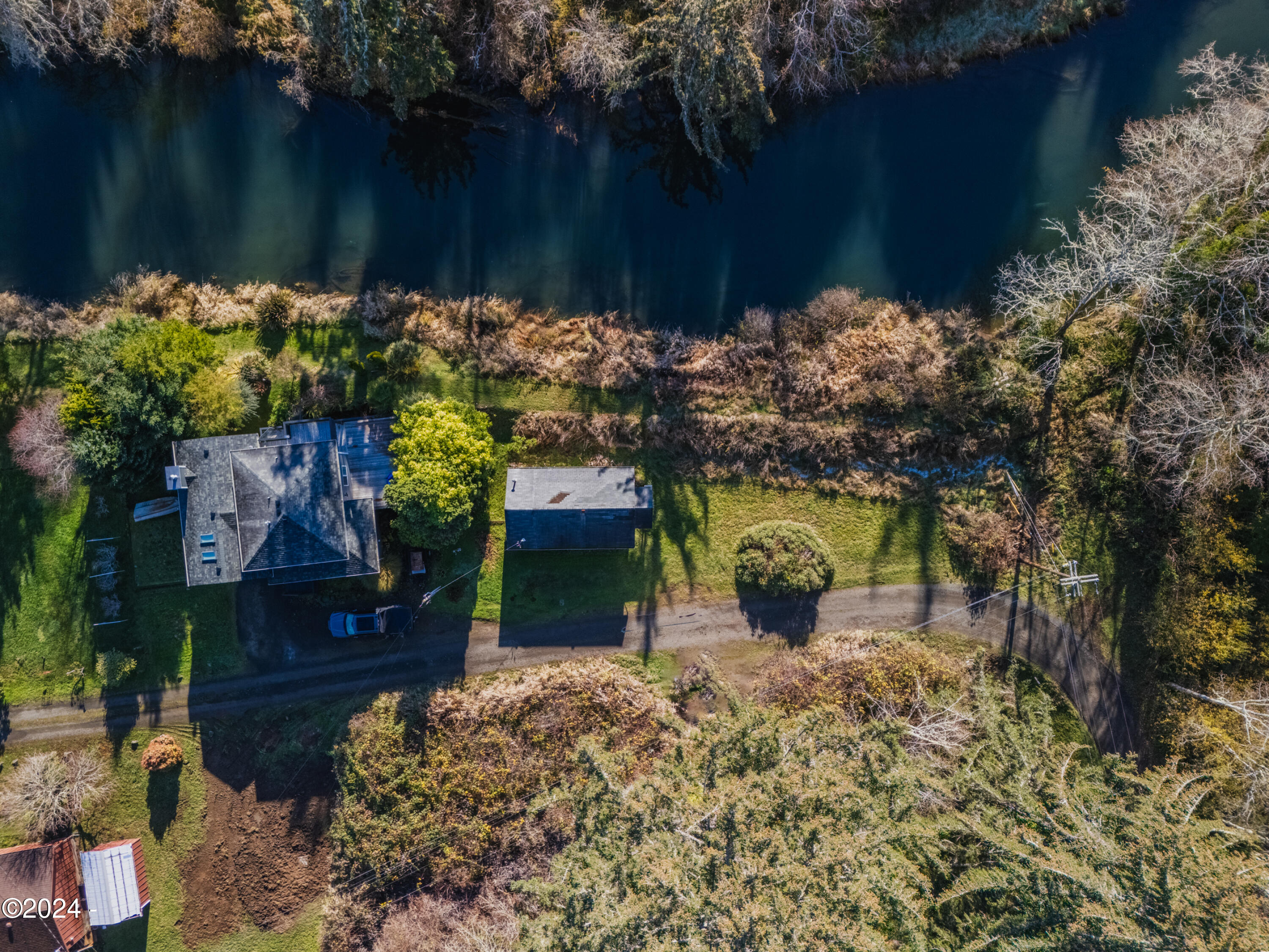 320 S Drift Creek Rd