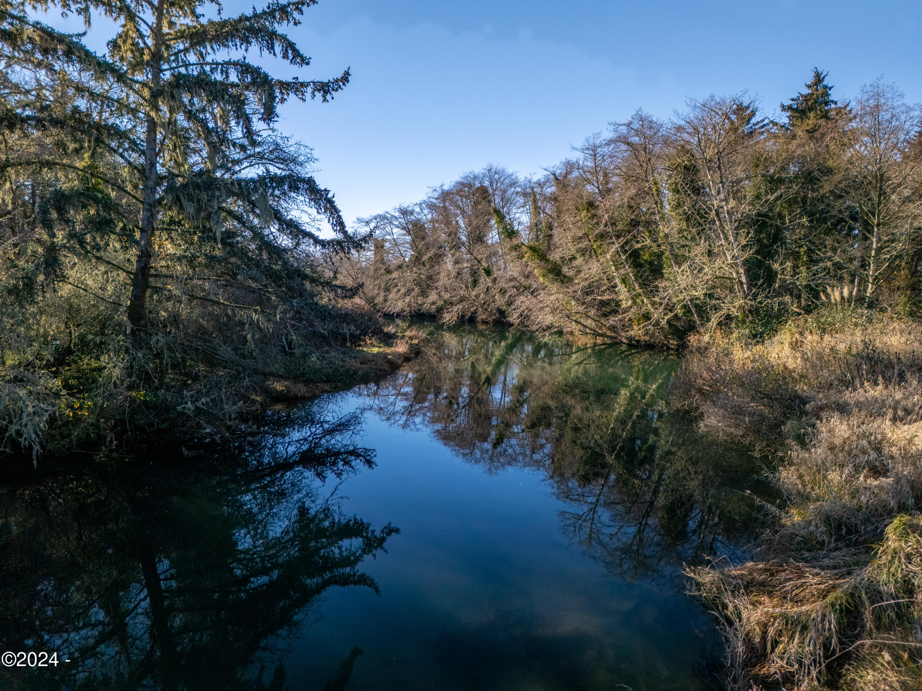 320 S Drift Creek Rd