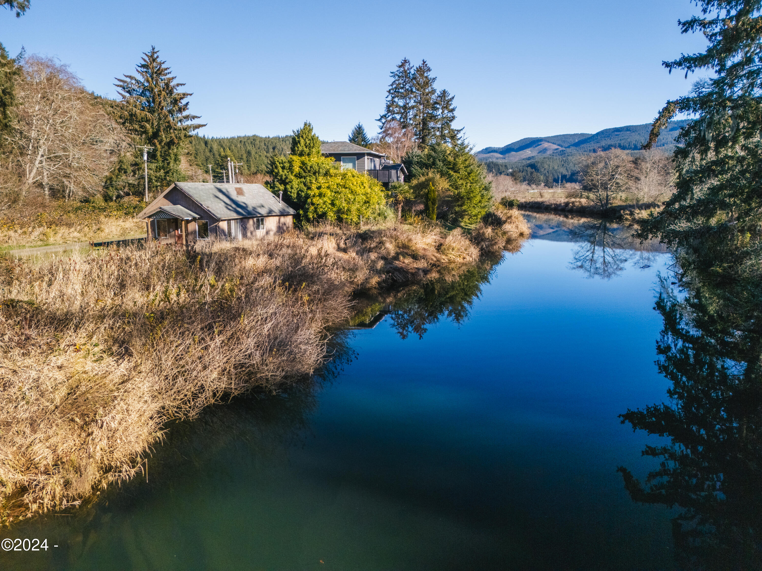 320 S Drift Creek Rd
