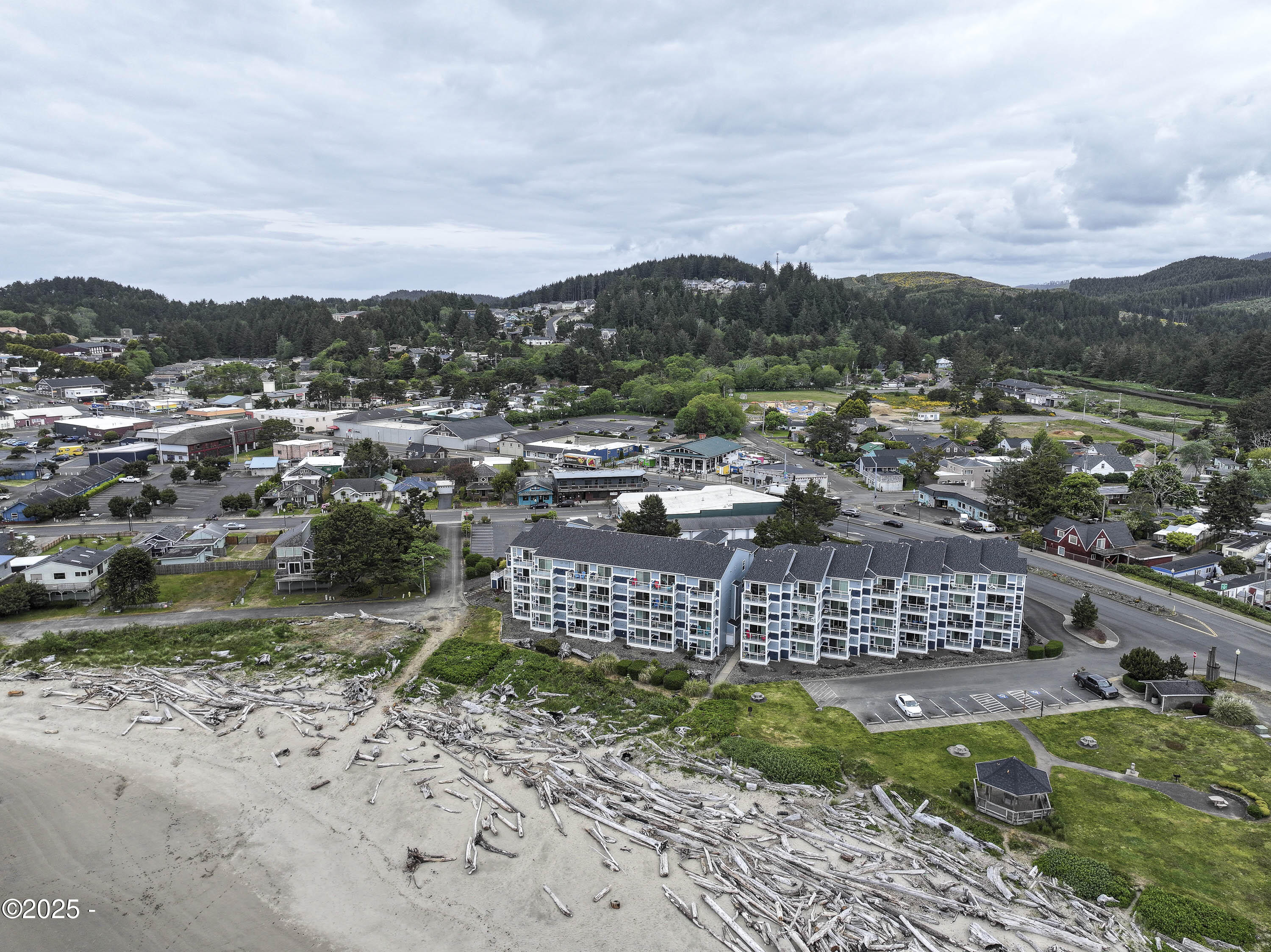 5201 SW Hwy 101, 310