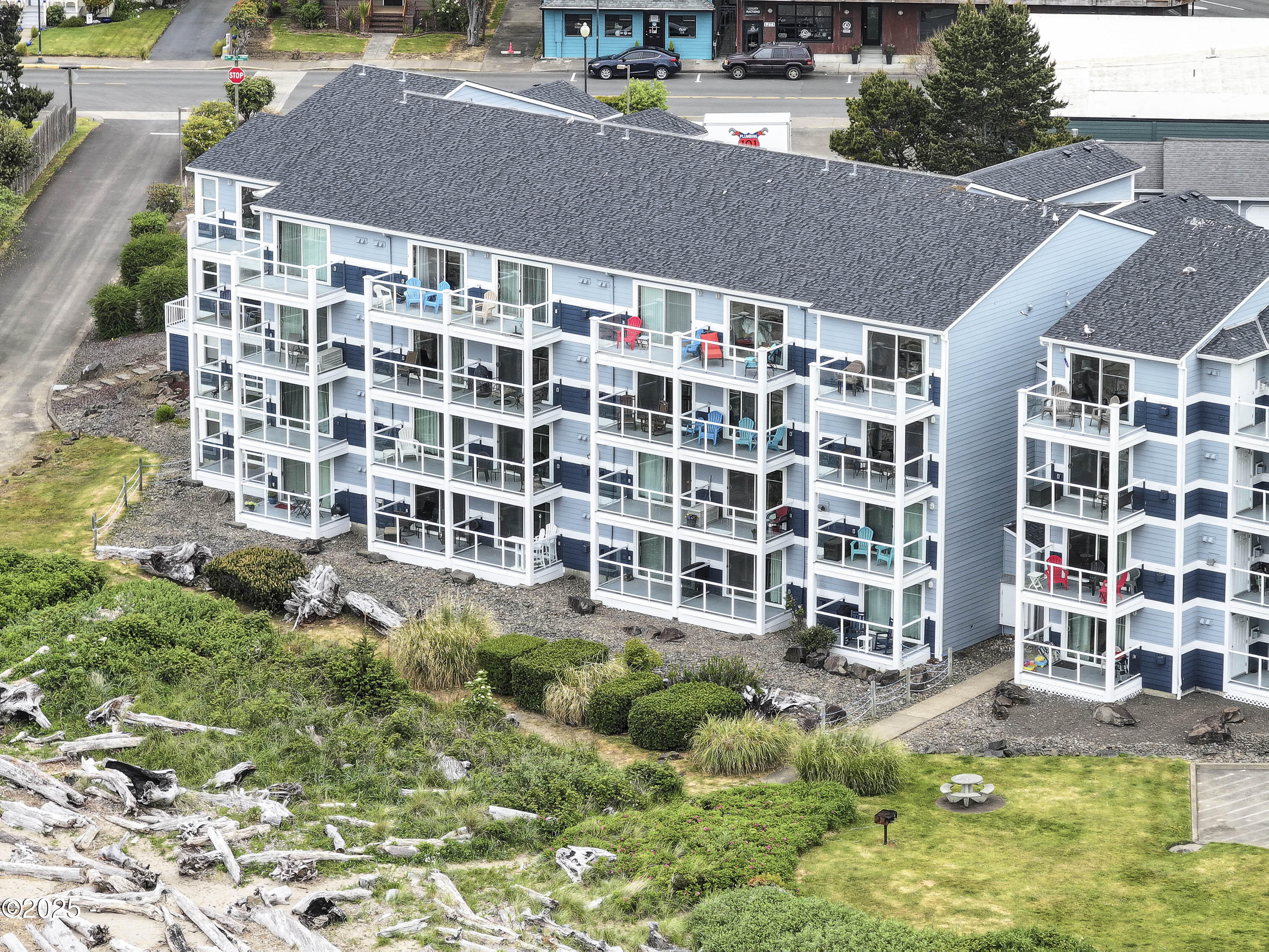 5201 SW Hwy 101, 310