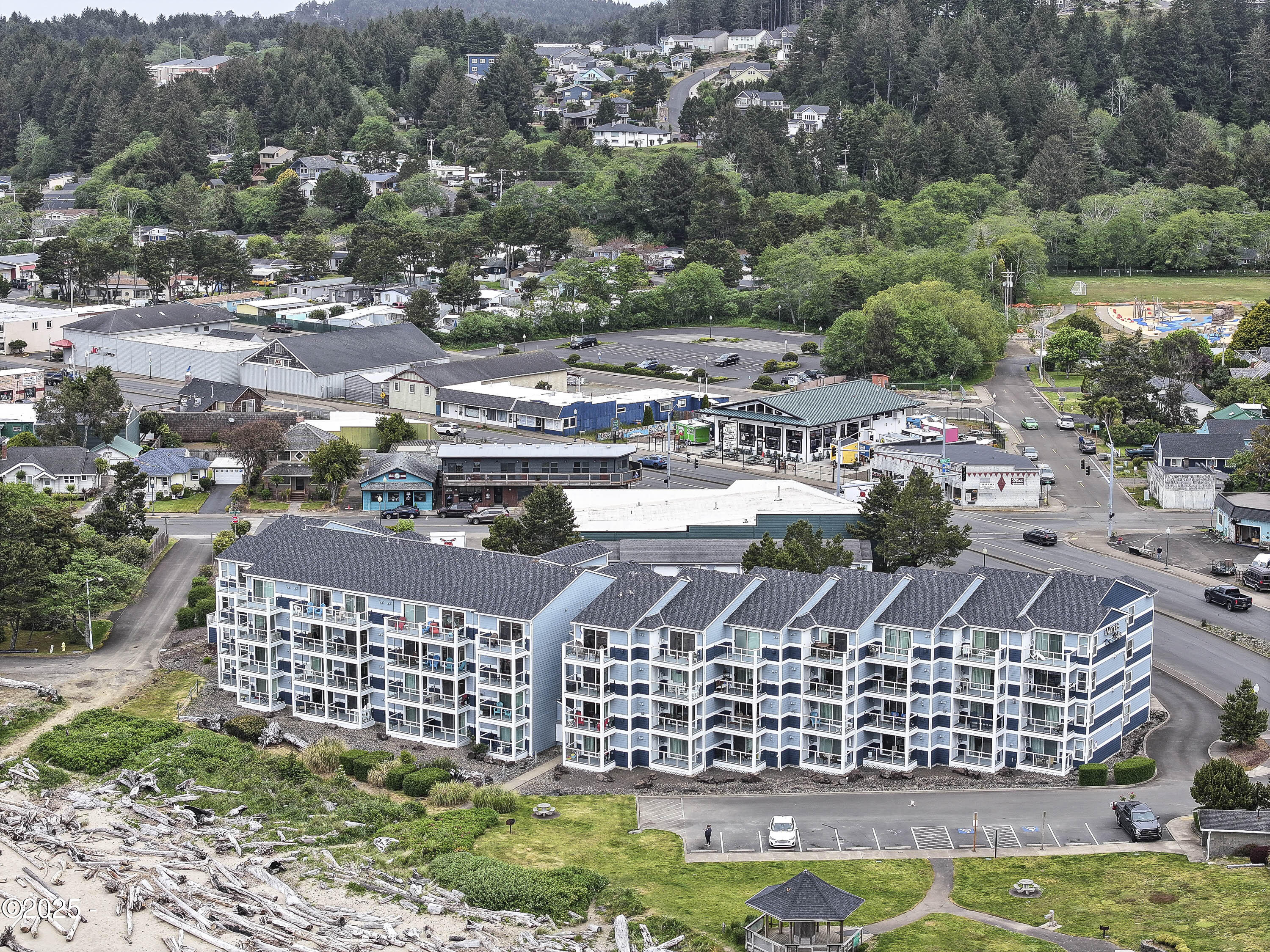 5201 SW Hwy 101, 310