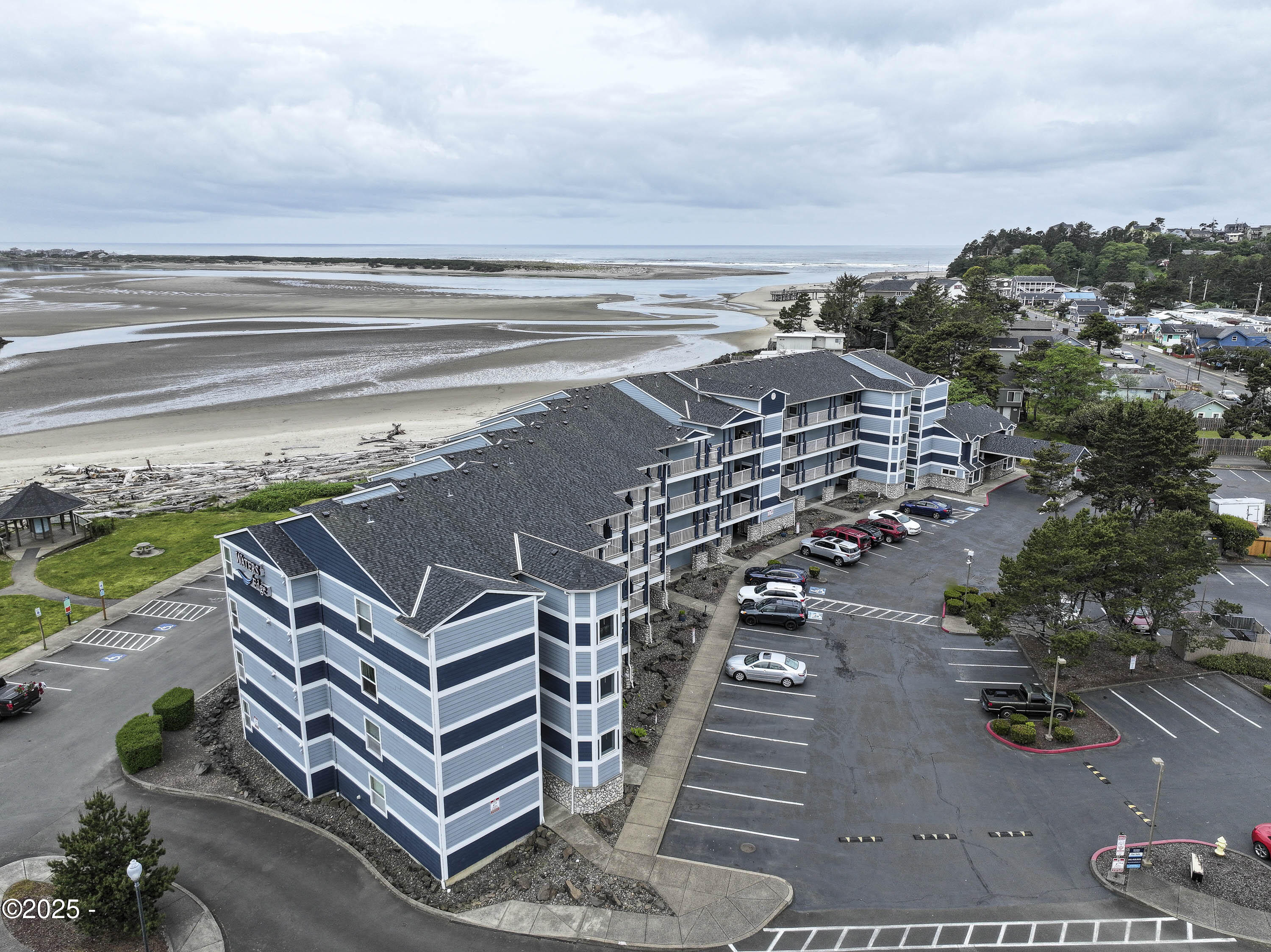 5201 SW Hwy 101, 310