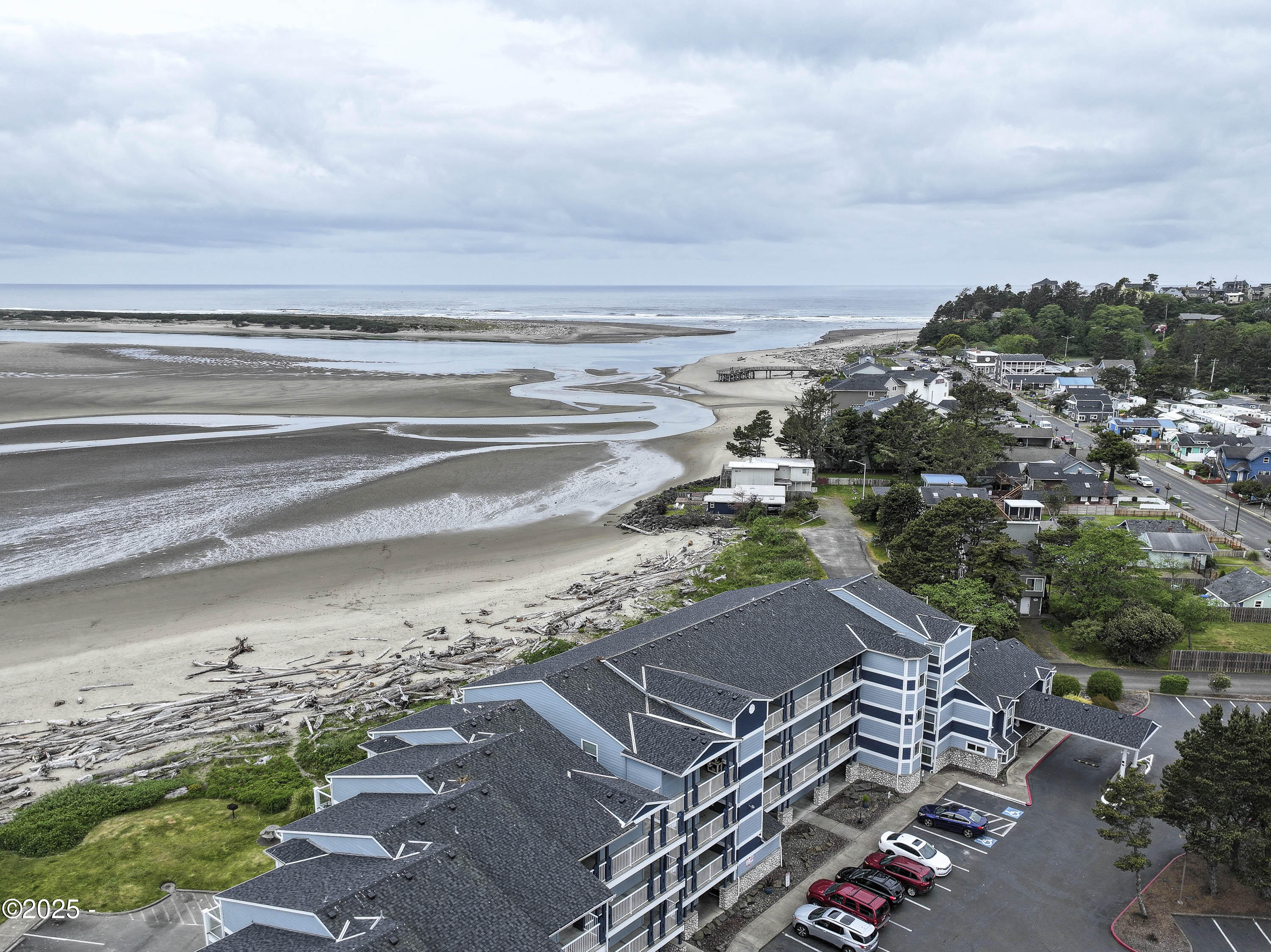5201 SW Hwy 101, 310