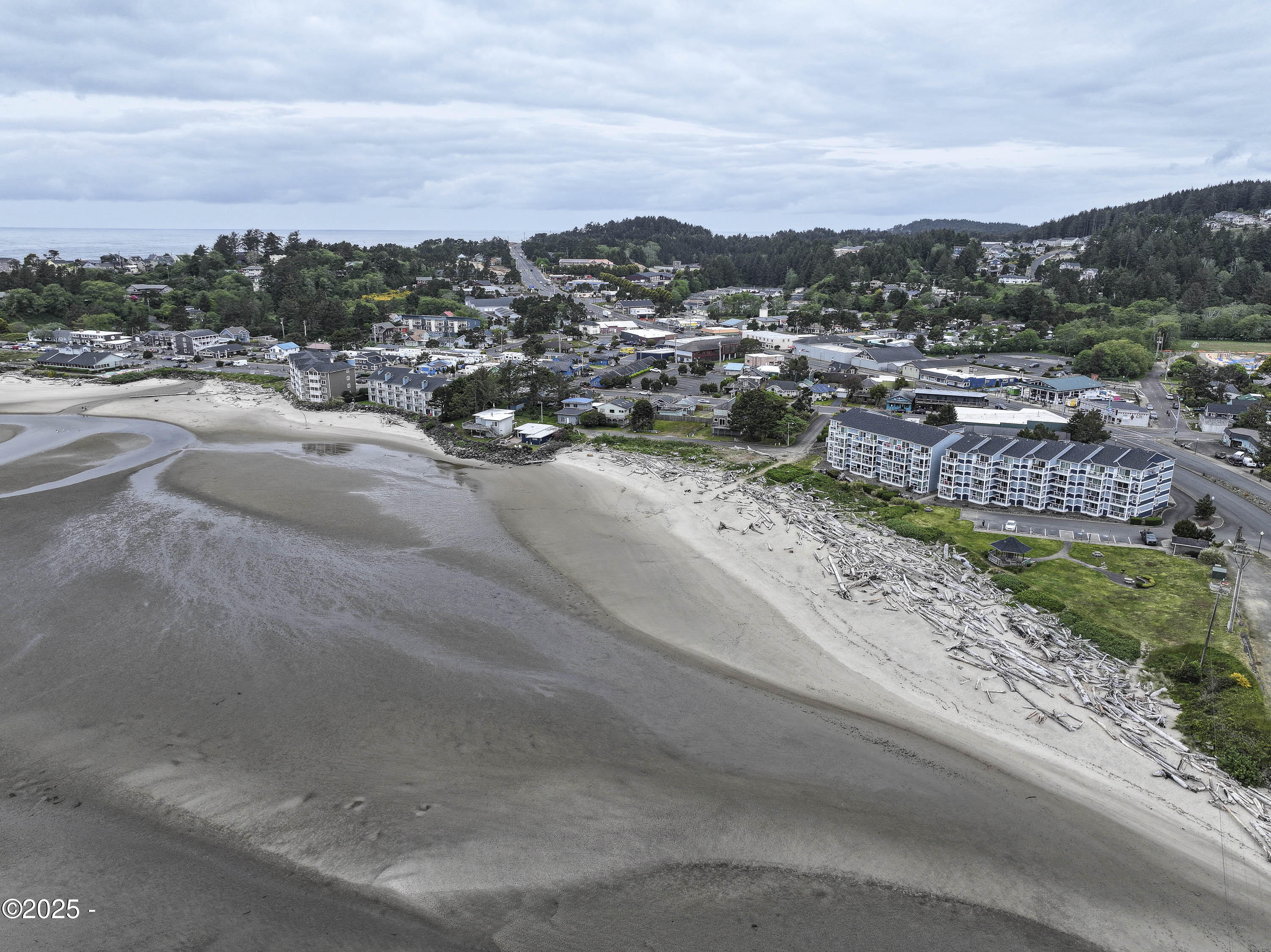 5201 SW Hwy 101, 310