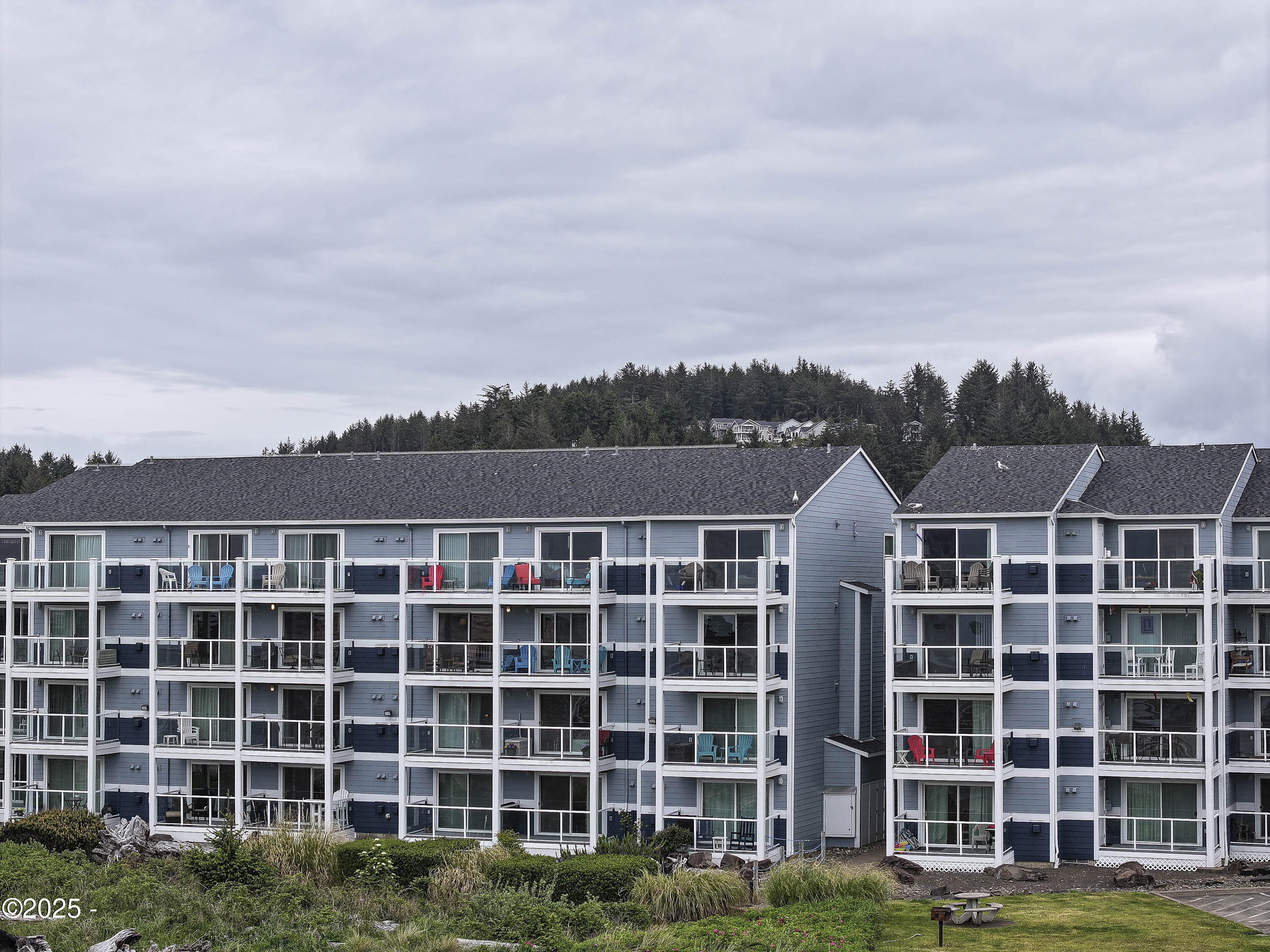 5201 SW Hwy 101, 310