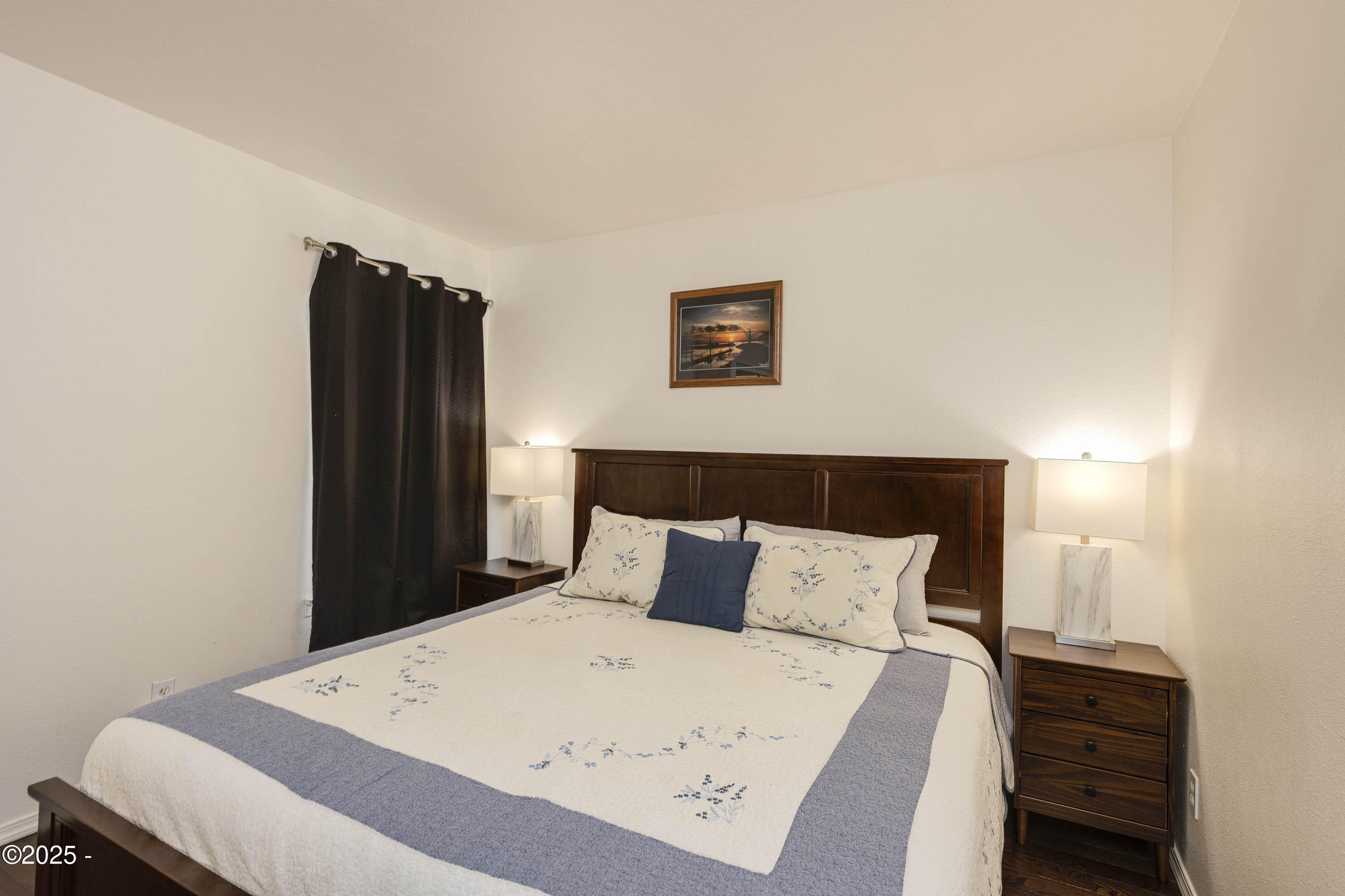 5201 SW Hwy 101, 310