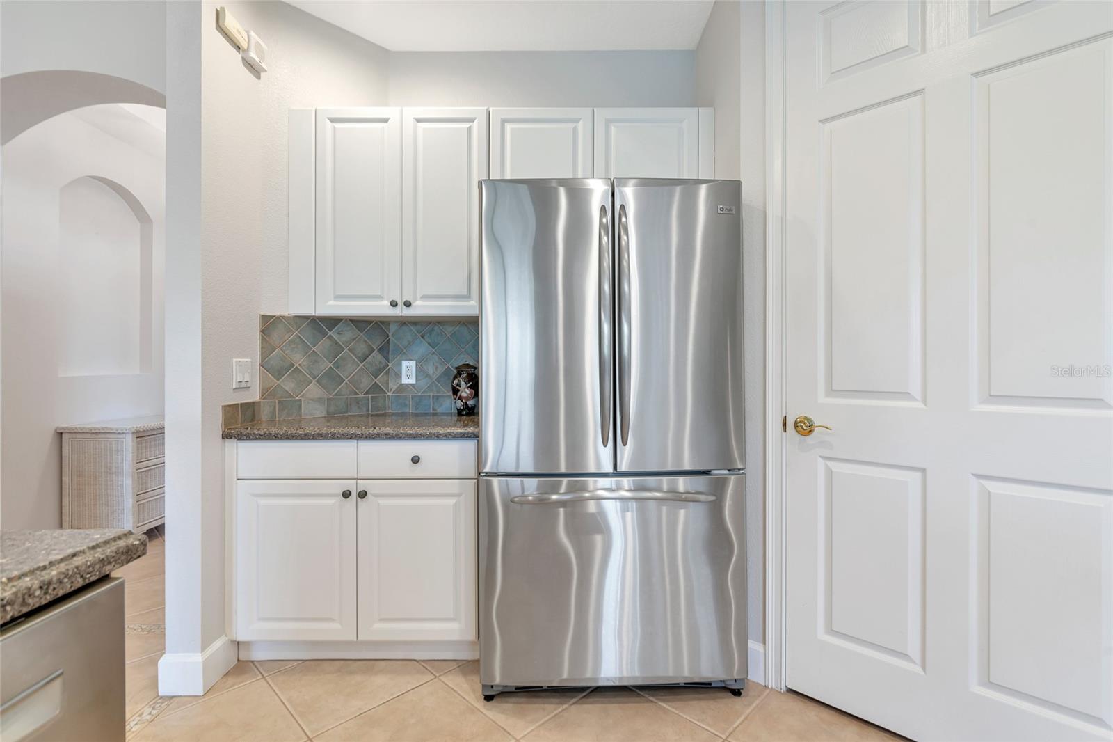 9415 DISCOVERY TER #101A