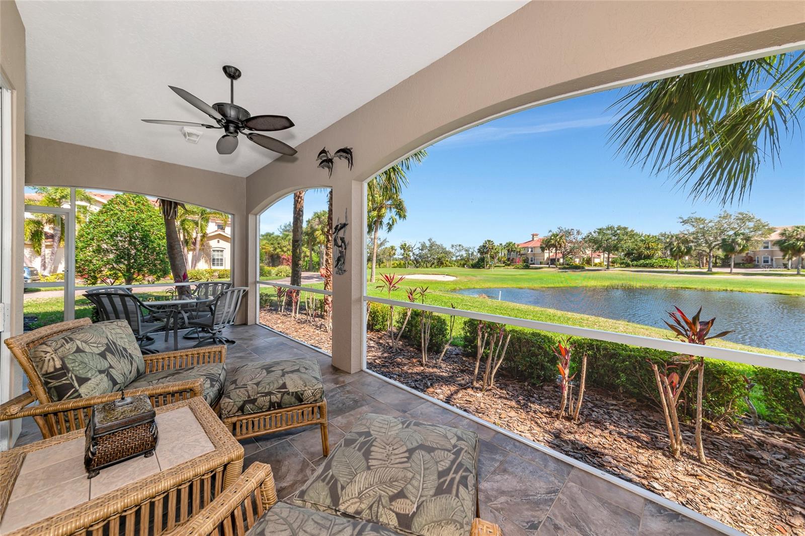 9415 DISCOVERY TER #101A