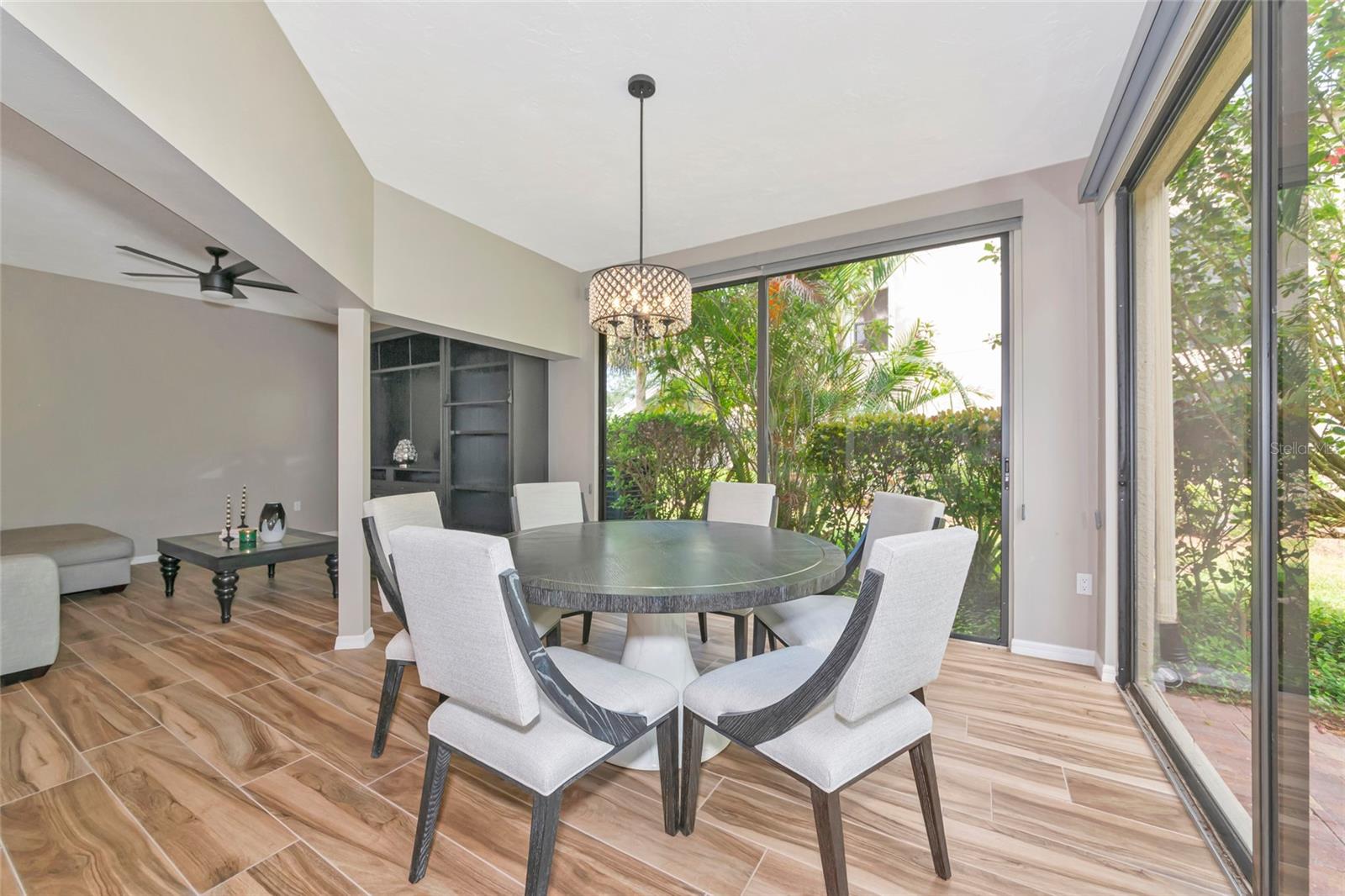 1712 STARLING DR #101