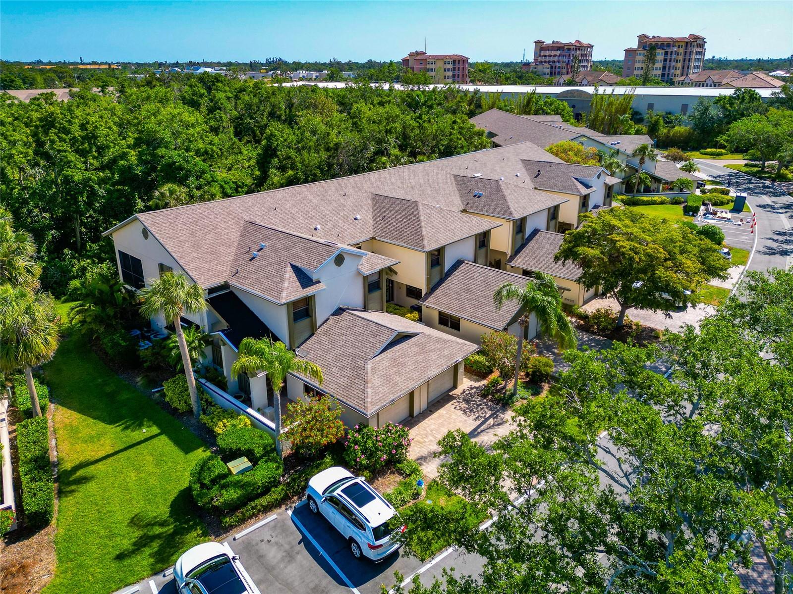 1712 STARLING DR #101