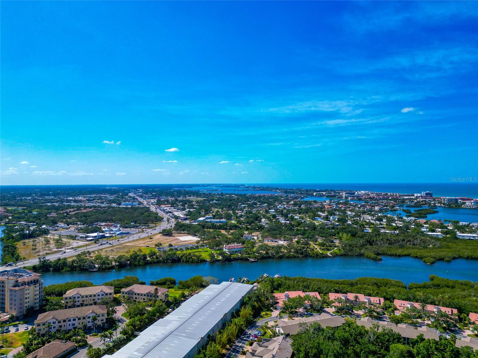 1712 STARLING DR #101