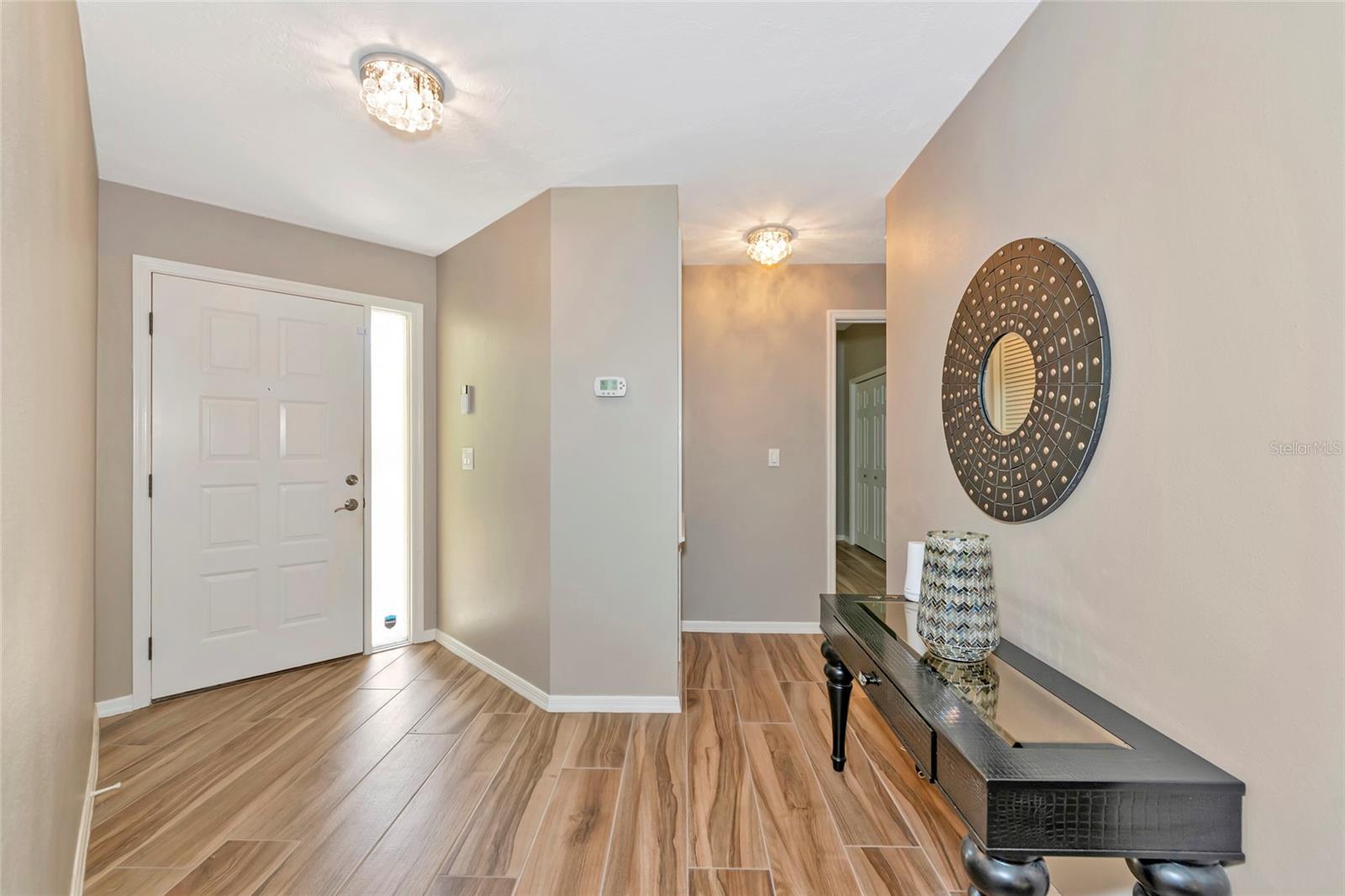 1712 STARLING DR #101