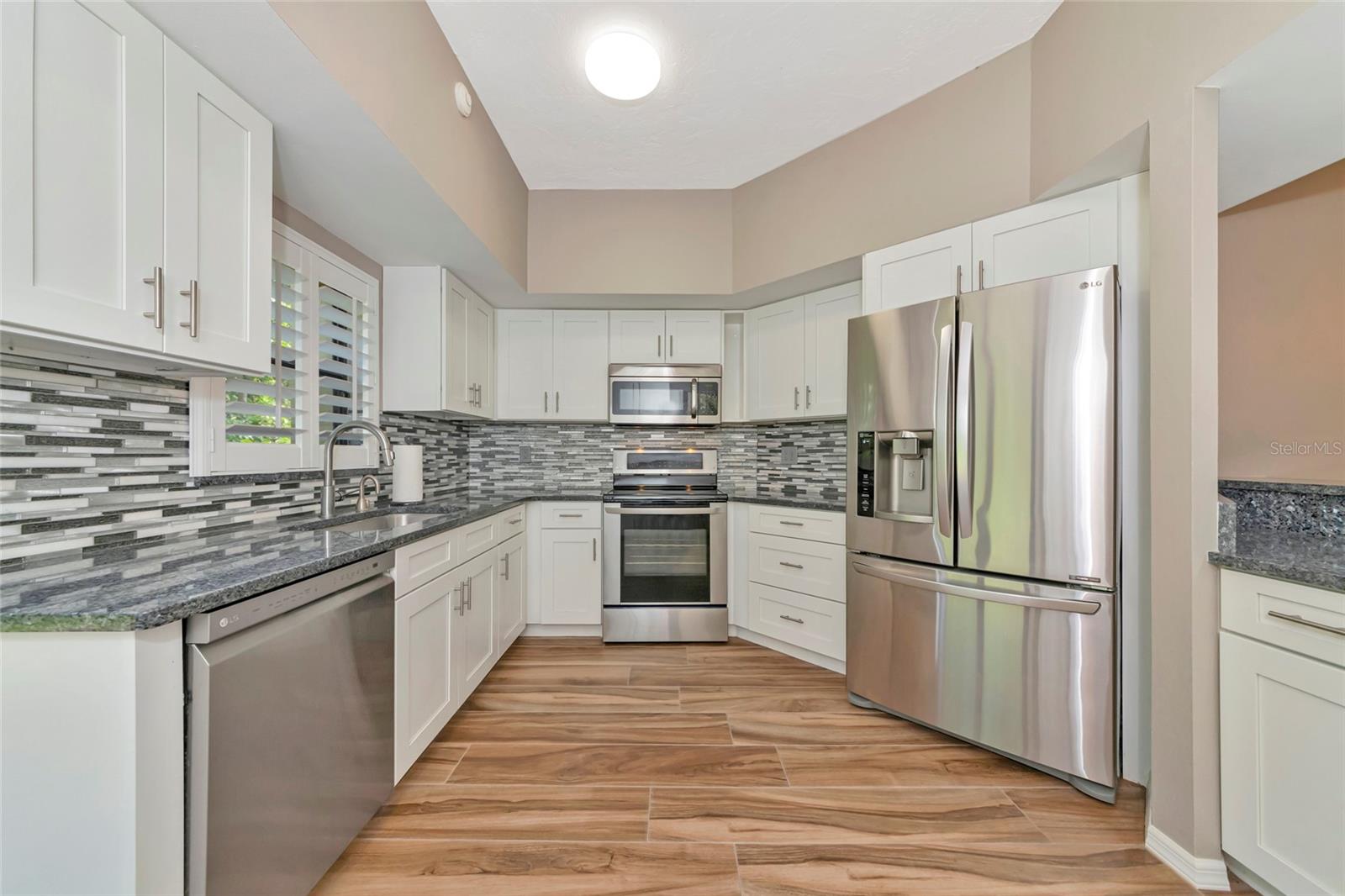 1712 STARLING DR #101