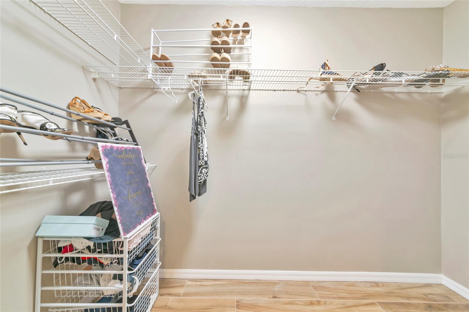 1712 STARLING DR #101