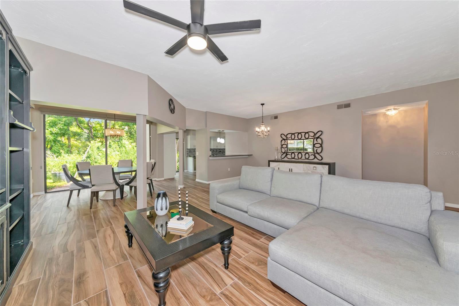 1712 STARLING DR #101