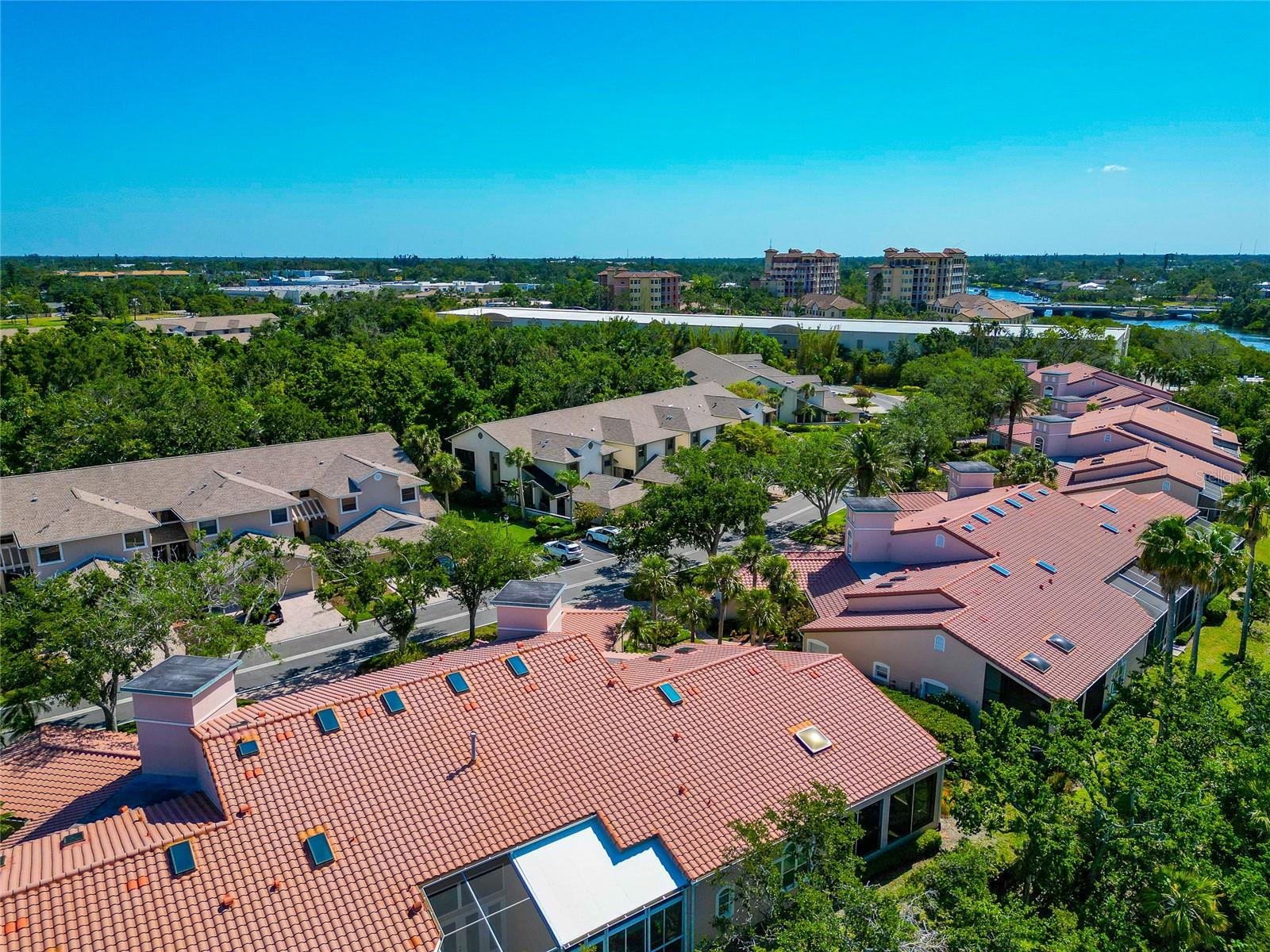 1712 STARLING DR #101