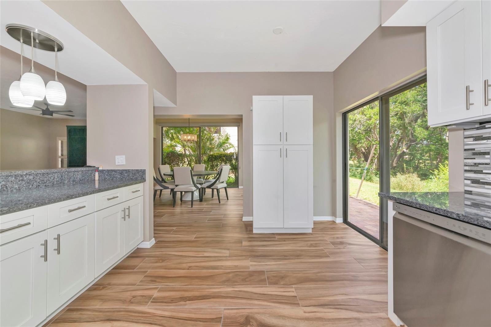 1712 STARLING DR #101