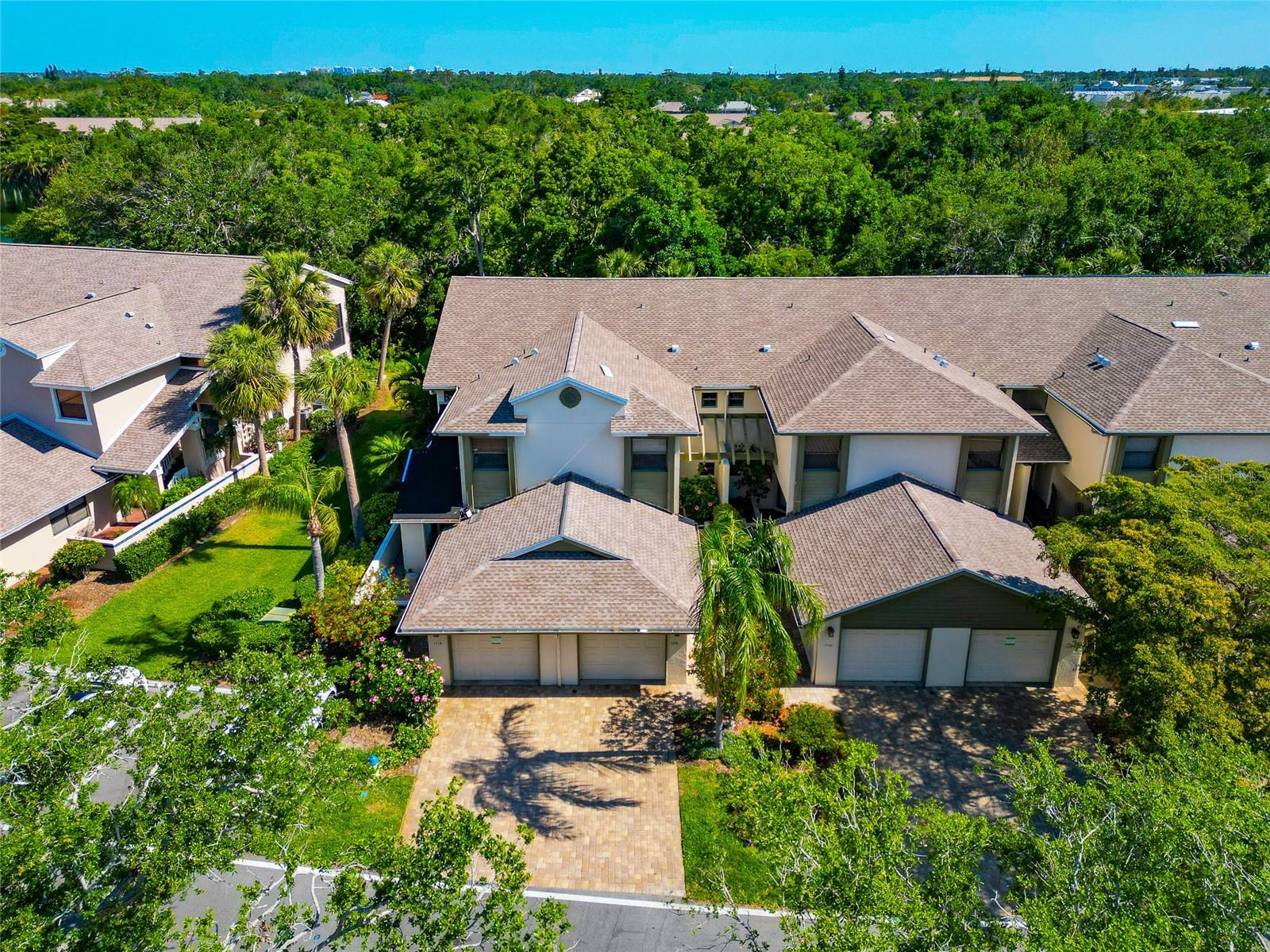 1712 STARLING DR #101