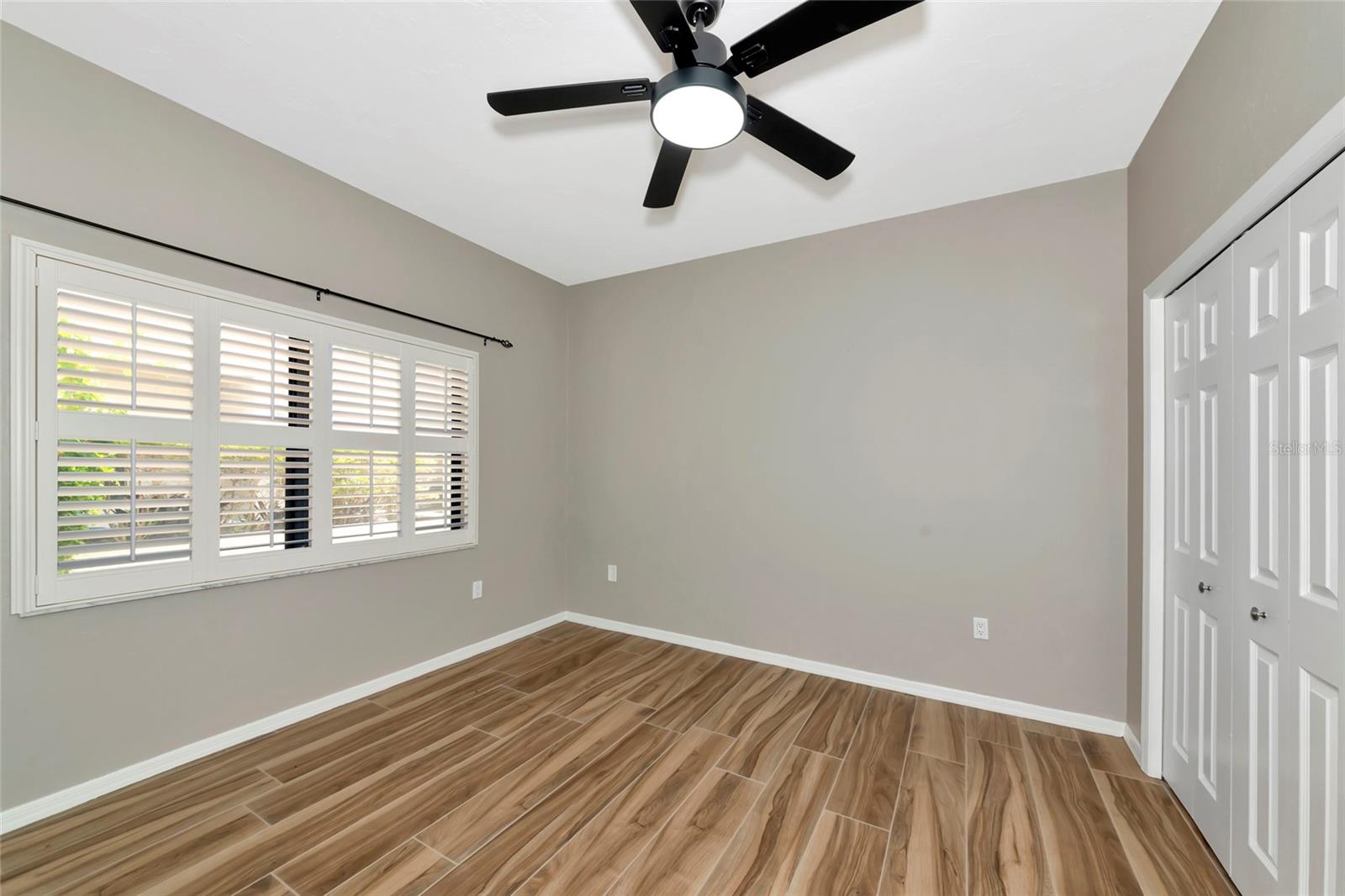 1712 STARLING DR #101